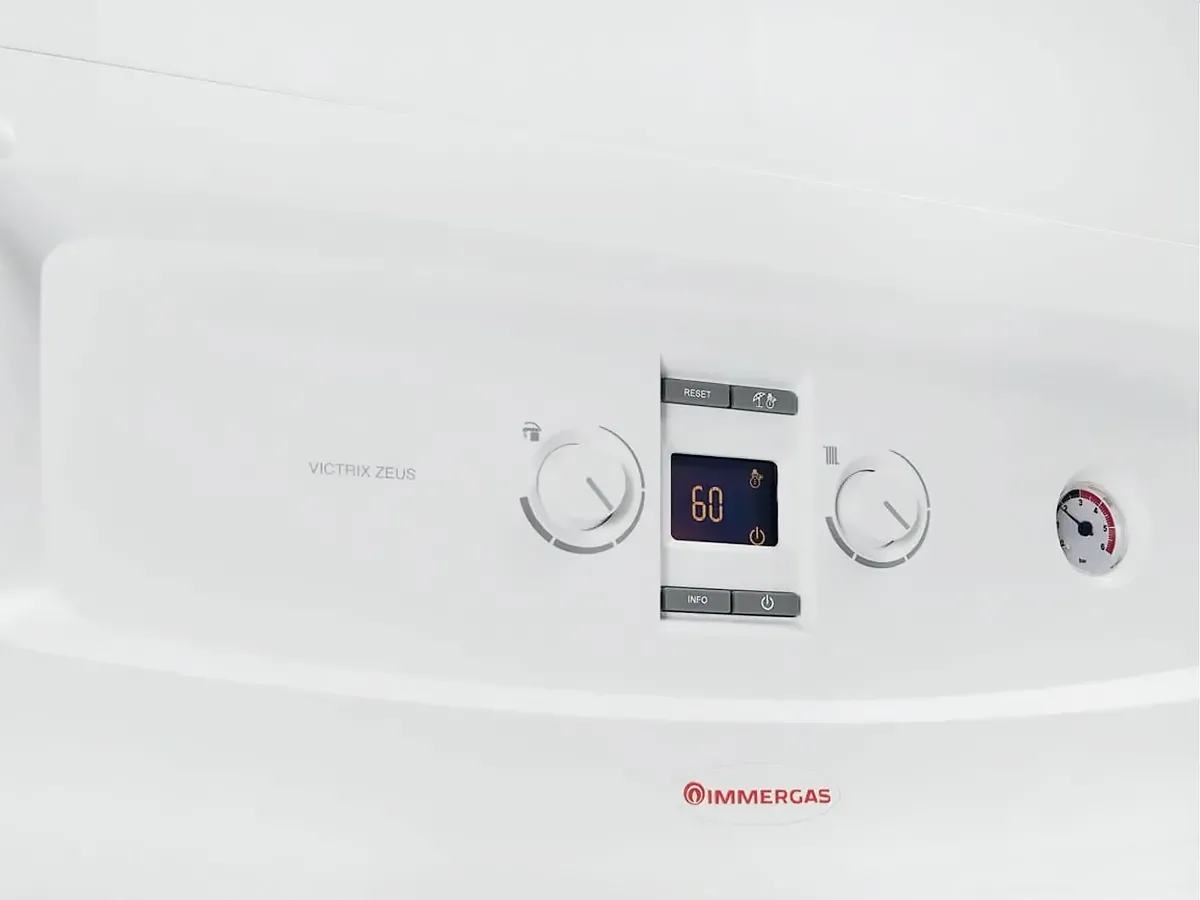 Cazan pe gaz in condensare IMMERGAS Victrix Zeus 26 kW