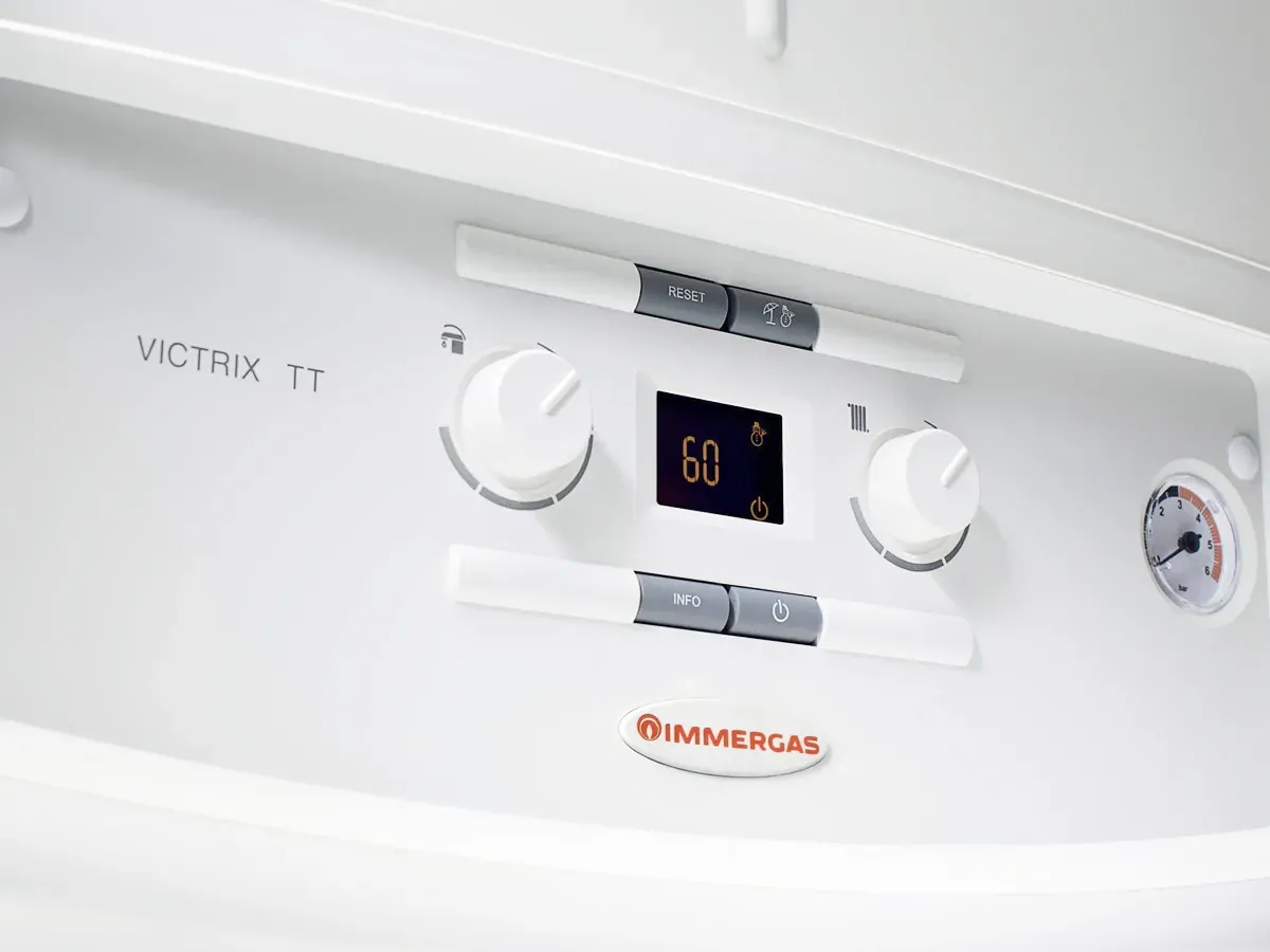 Cazan pe gaz in condensare IMMERGAS Victrix TT 32 kW